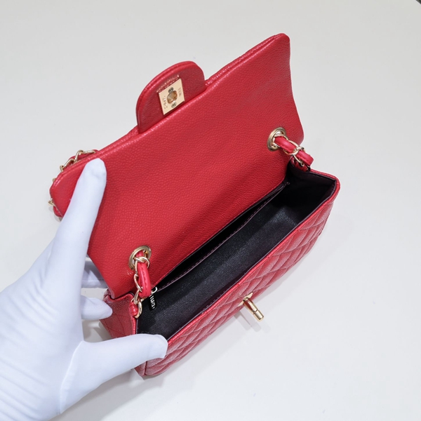 シャネルバッグ着用イメージ
